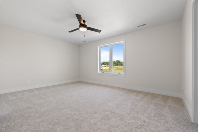 1310 S Auburn Place, West Des Moines, IA 50266