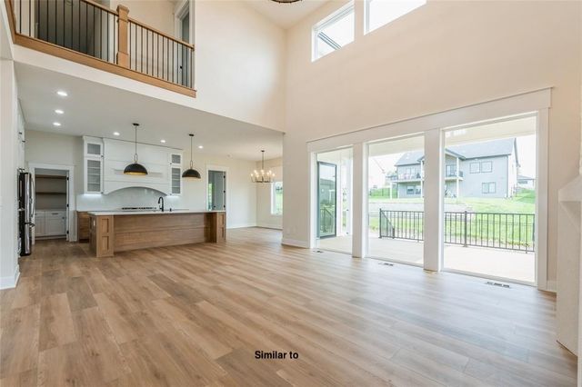 1310 S Auburn Place, West Des Moines, IA 50266