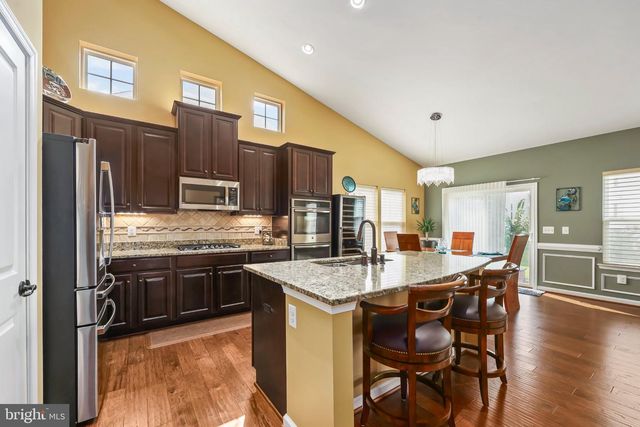 7136 SHEPHERDSTOWN RD, Warrenton, VA 20187