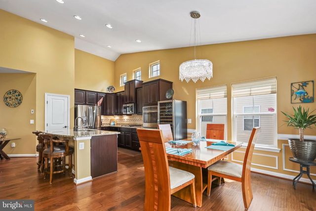 7136 SHEPHERDSTOWN RD, Warrenton, VA 20187