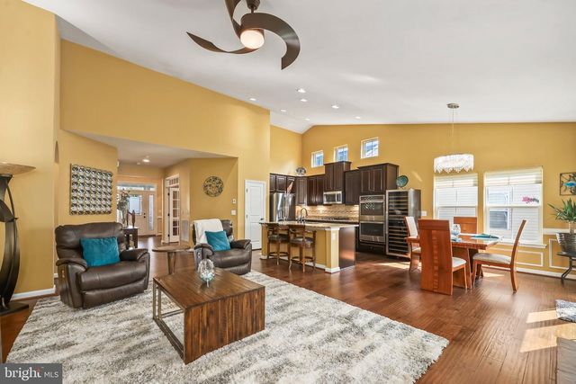 7136 SHEPHERDSTOWN RD, Warrenton, VA 20187