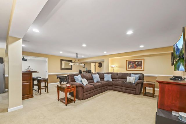 7136 SHEPHERDSTOWN RD, Warrenton, VA 20187
