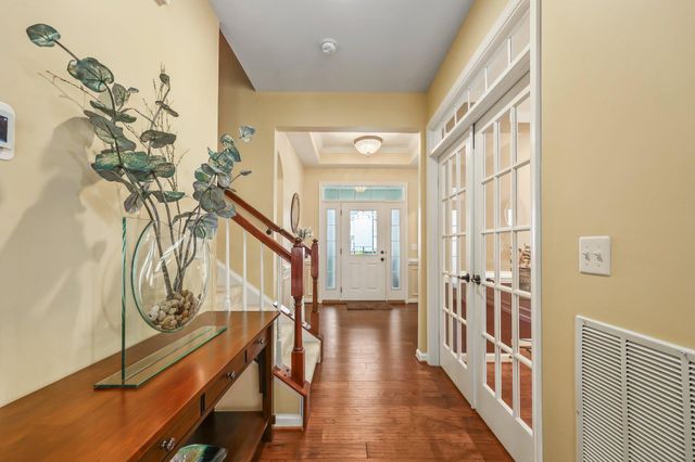 7136 SHEPHERDSTOWN RD, Warrenton, VA 20187