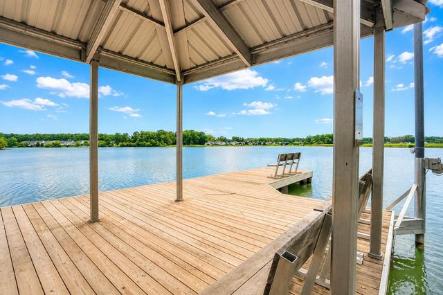 7136 SHEPHERDSTOWN RD, Warrenton, VA 20187