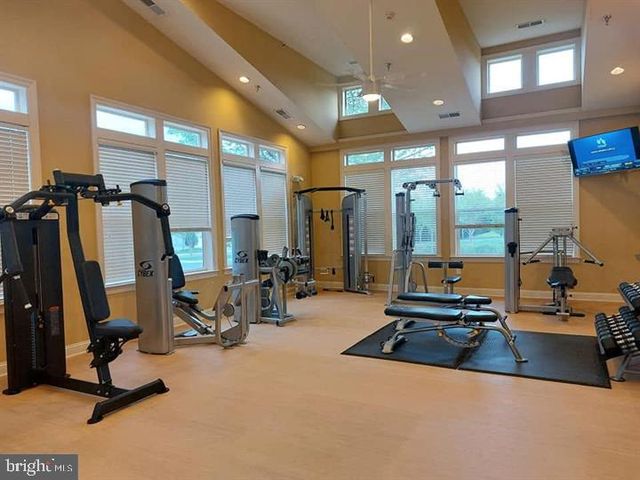 7136 SHEPHERDSTOWN RD, Warrenton, VA 20187