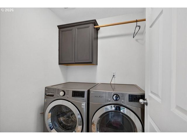 316 Ne STORMY St, Albany, OR 97322
