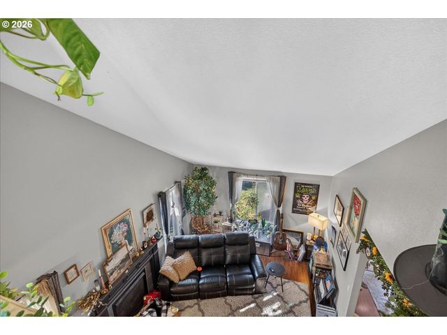 316 Ne STORMY St, Albany, OR 97322