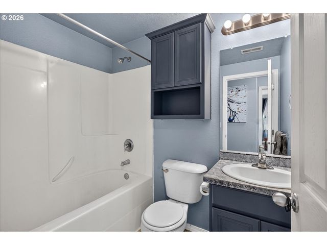 316 Ne STORMY St, Albany, OR 97322