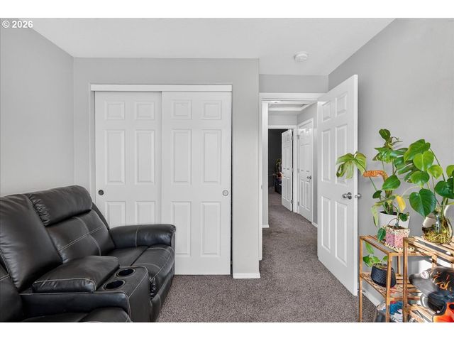 316 Ne STORMY St, Albany, OR 97322