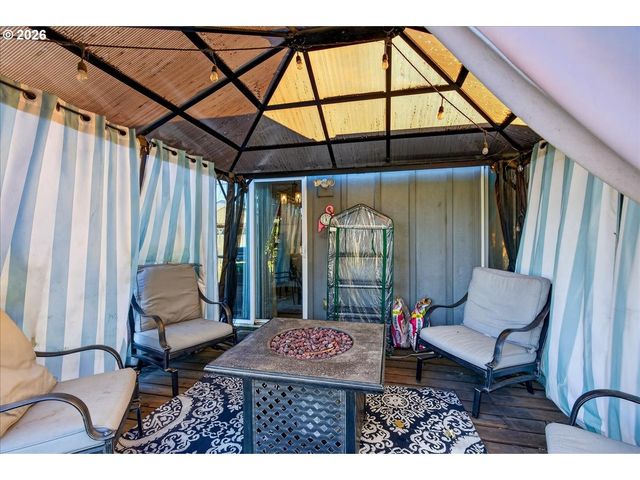 316 Ne STORMY St, Albany, OR 97322