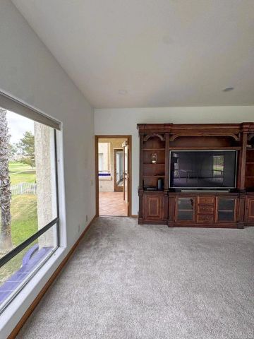 12132 Royal Birkdale Row 202, San Diego, CA 92128