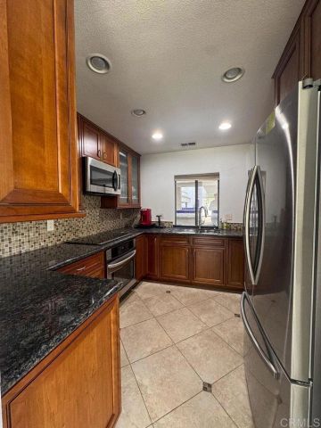 12132 Royal Birkdale Row 202, San Diego, CA 92128