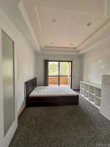12132 Royal Birkdale Row 202, San Diego, CA 92128