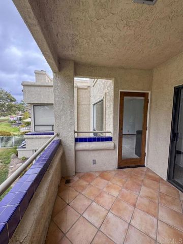 12132 Royal Birkdale Row 202, San Diego, CA 92128