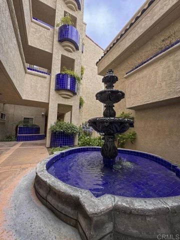 12132 Royal Birkdale Row 202, San Diego, CA 92128