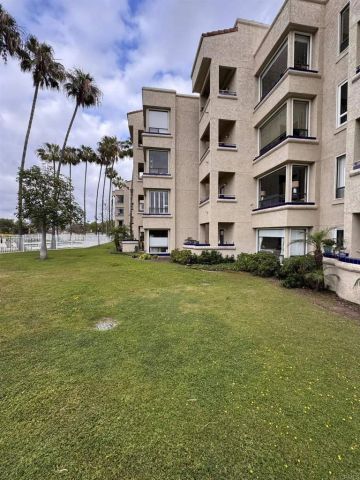 12132 Royal Birkdale Row 202, San Diego, CA 92128