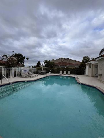 12132 Royal Birkdale Row 202, San Diego, CA 92128