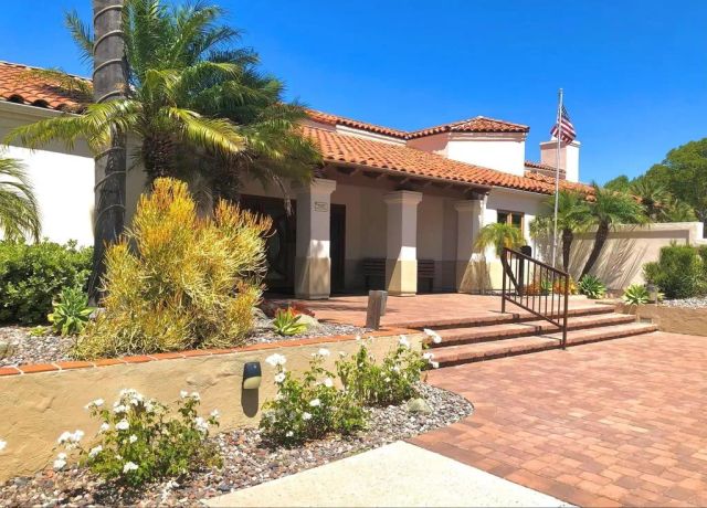 12132 Royal Birkdale Row 202, San Diego, CA 92128
