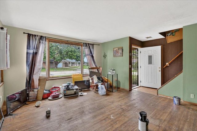 1212 Clark Street, Janesville, WI 53545