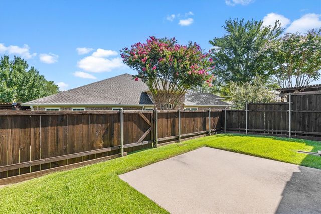 2833 Mott Street, Plano, TX 75025