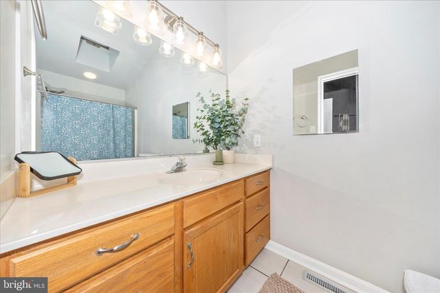 90 ATLATL LN, Hedgesville, WV 25427