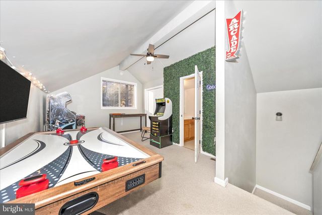 90 ATLATL LN, Hedgesville, WV 25427