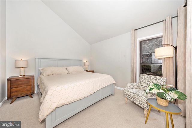 90 ATLATL LN, Hedgesville, WV 25427