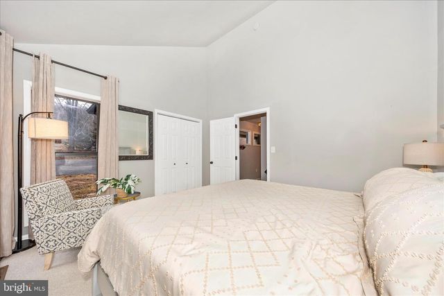 90 ATLATL LN, Hedgesville, WV 25427