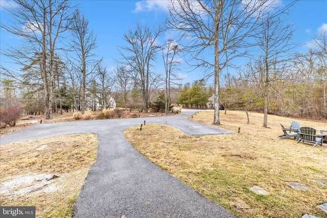 90 ATLATL LN, Hedgesville, WV 25427