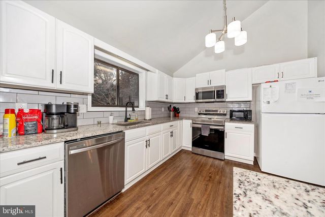 90 ATLATL LN, Hedgesville, WV 25427