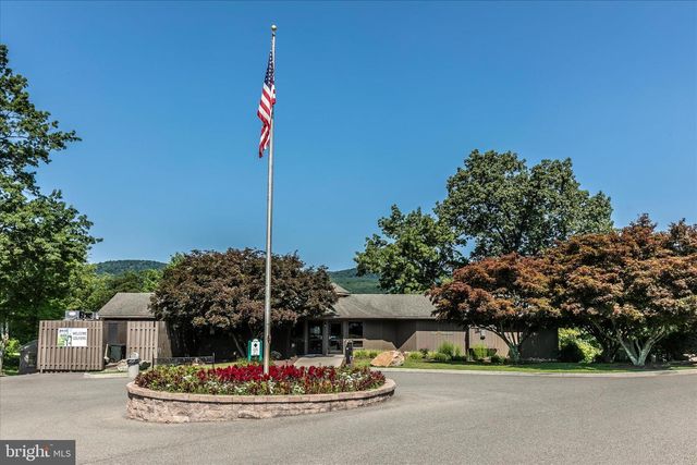 90 ATLATL LN, Hedgesville, WV 25427