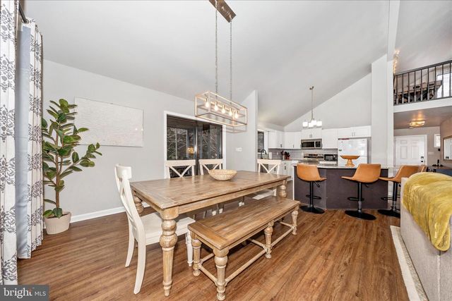 90 ATLATL LN, Hedgesville, WV 25427