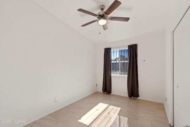 7313 N Camino De La Tierra, Tucson, AZ 85741