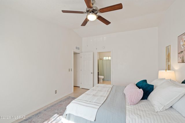 7313 N Camino De La Tierra, Tucson, AZ 85741