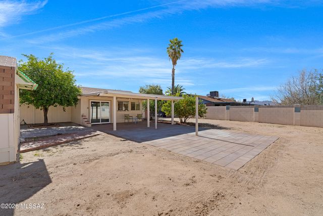7313 N Camino De La Tierra, Tucson, AZ 85741