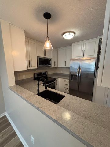 7625 Edinborough Way 2318, Edina, MN 55435