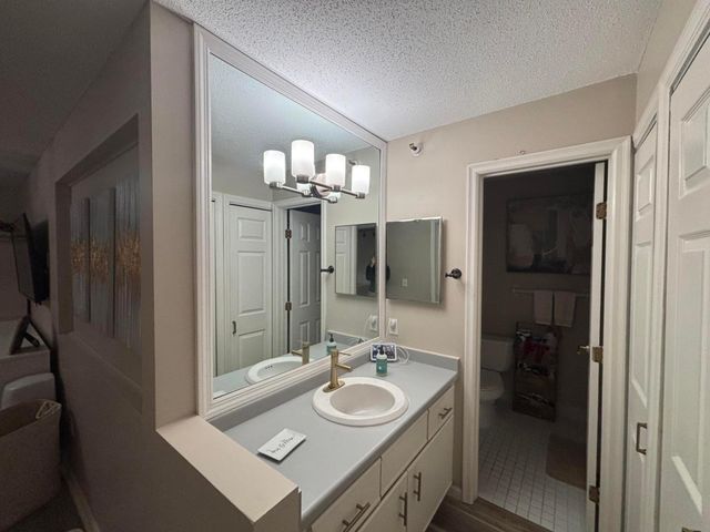 7625 Edinborough Way 2318, Edina, MN 55435