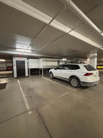 7625 Edinborough Way 2318, Edina, MN 55435