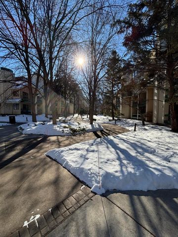 7625 Edinborough Way 2318, Edina, MN 55435