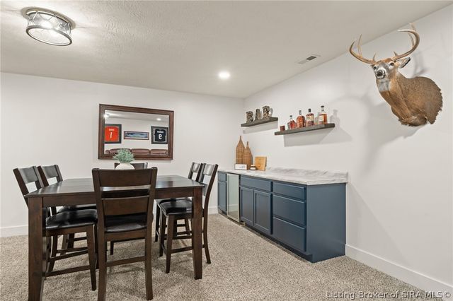 6006 Deer Trace Way, Georgetown, IN 47122