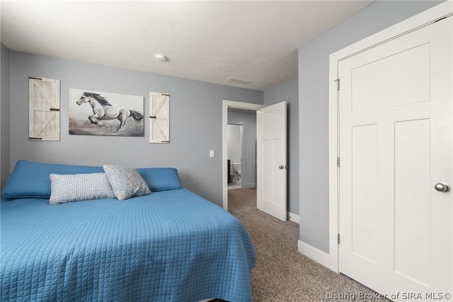 6006 Deer Trace Way, Georgetown, IN 47122