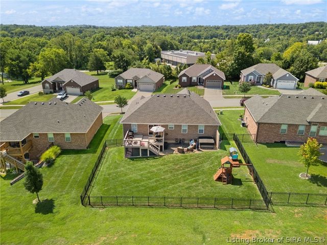 6006 Deer Trace Way, Georgetown, IN 47122