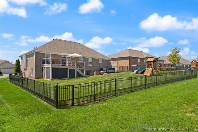 6006 Deer Trace Way, Georgetown, IN 47122