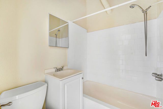 807 S Fedora Street 205, Los Angeles, CA 90005
