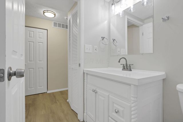 6969 Britwell Lane, Reynoldsburg, OH 43068