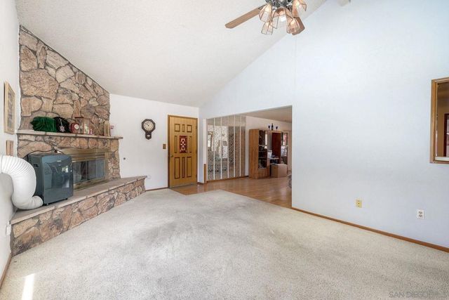 965 Spinel Ave., El Cajon, CA 92021