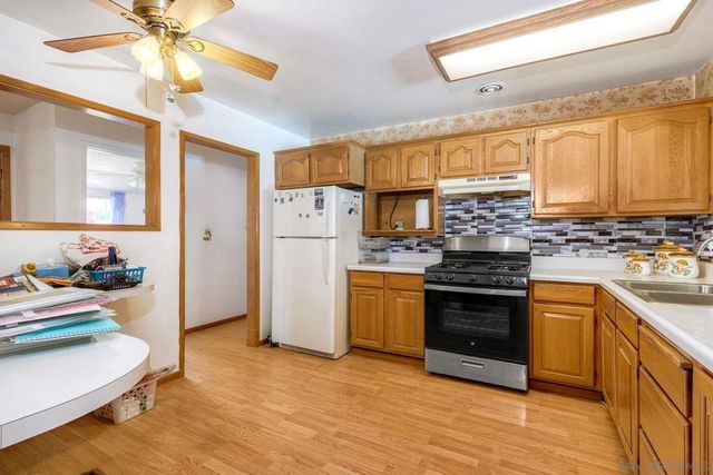 965 Spinel Ave., El Cajon, CA 92021