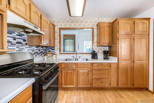 965 Spinel Ave., El Cajon, CA 92021