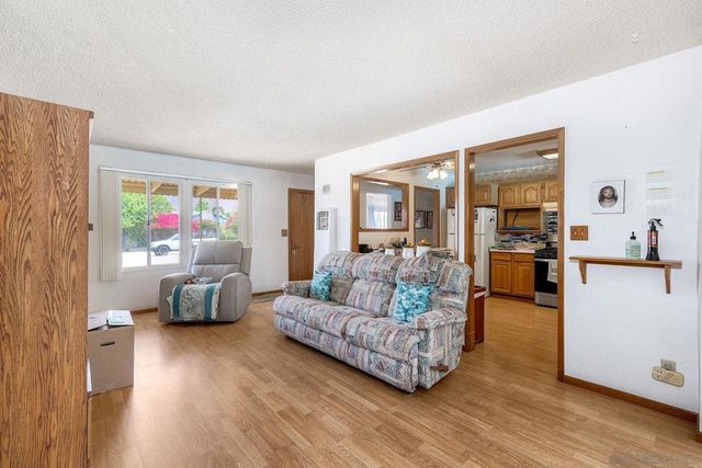 965 Spinel Ave., El Cajon, CA 92021