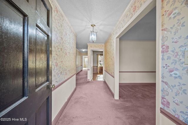 1206 W Highland Avenue, Kinston, NC 28501